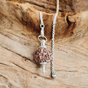 Pendule Rudraksha couleur argent