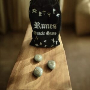 Runes en Aigue-Marine