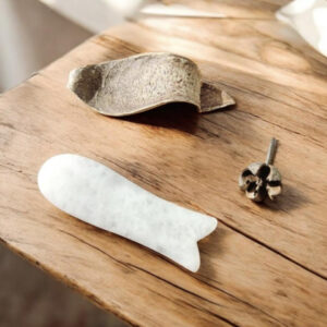Gua Sha Poisson en Jade Blanc