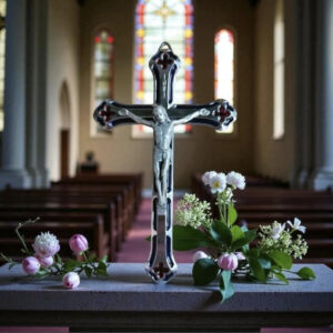 Crucifix en Métal-Christ Argenté & Détails en Résine