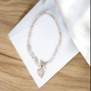 Collier Cœur en Pierre de Lune Rose