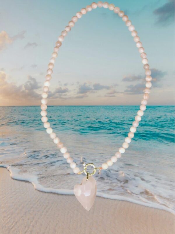 Collier Cœur en Pierre de Lune Rose